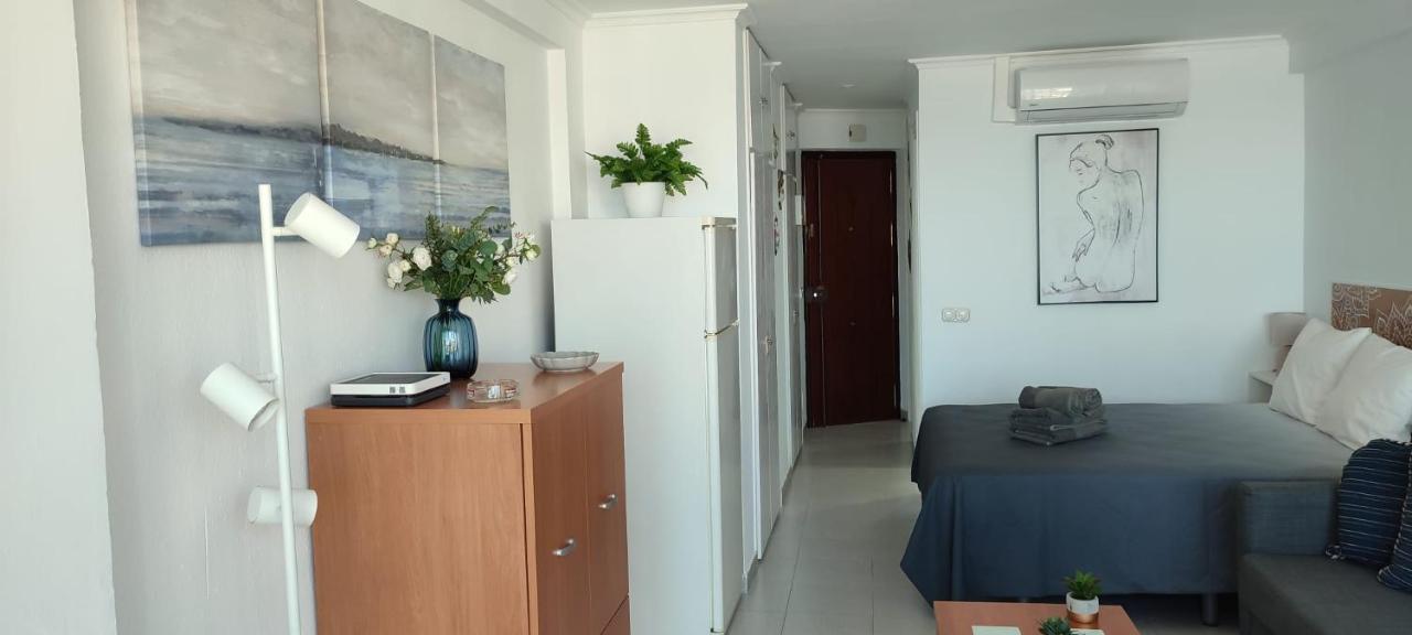 Turisstiko Playa Carvajal Apartment ฟูเอนฮิโรลา ภายนอก รูปภาพ