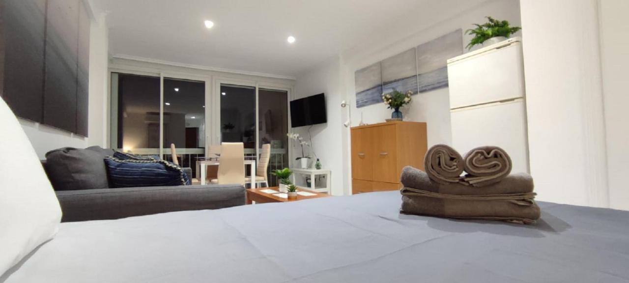 Turisstiko Playa Carvajal Apartment ฟูเอนฮิโรลา ภายนอก รูปภาพ