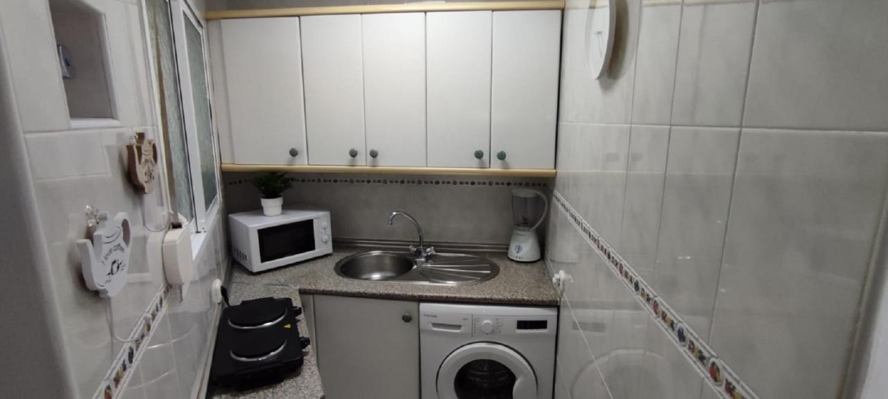 Turisstiko Playa Carvajal Apartment ฟูเอนฮิโรลา ภายนอก รูปภาพ