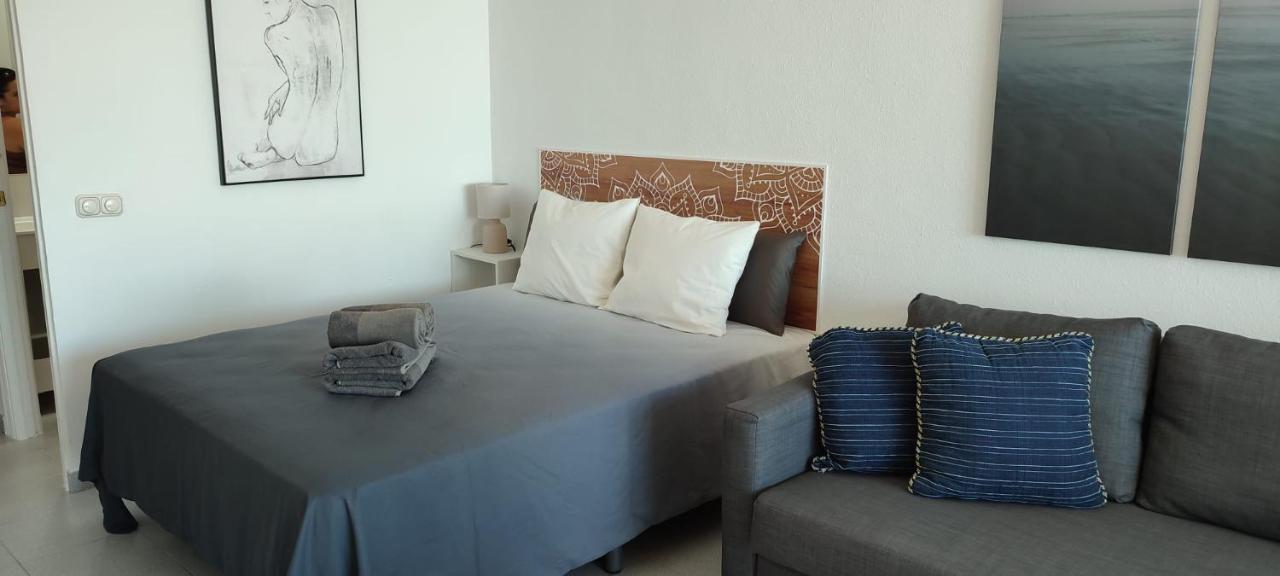 Turisstiko Playa Carvajal Apartment ฟูเอนฮิโรลา ภายนอก รูปภาพ