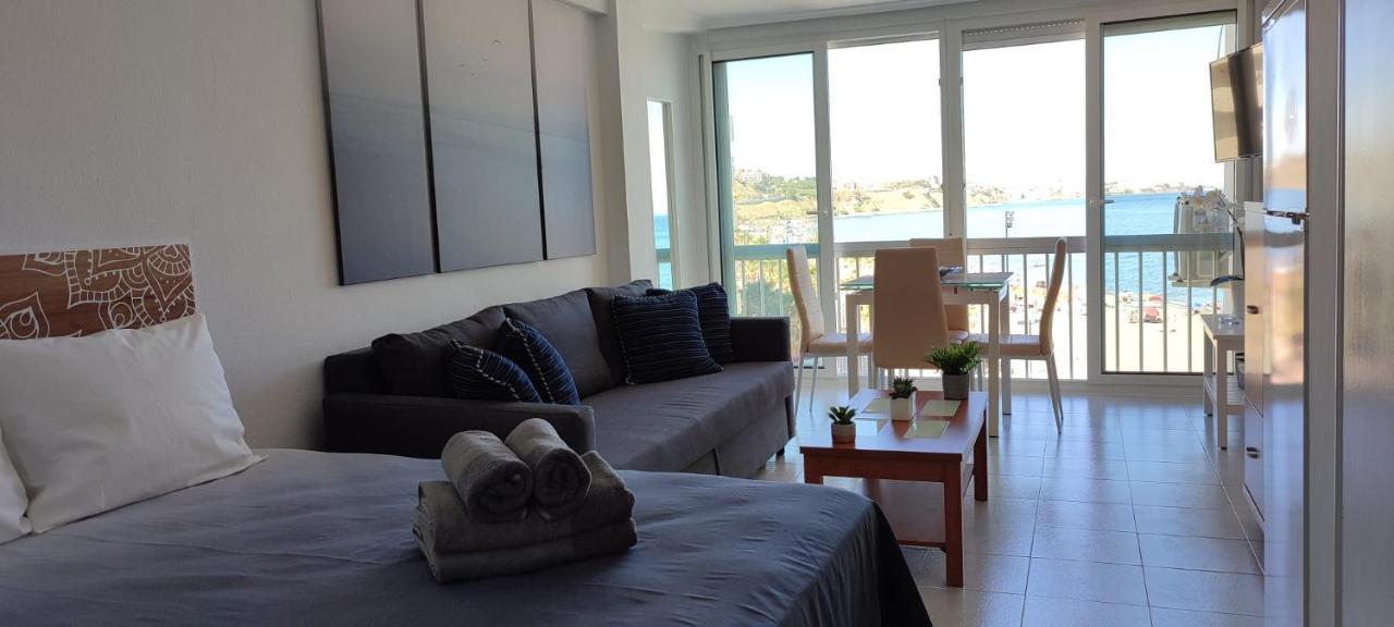 Turisstiko Playa Carvajal Apartment ฟูเอนฮิโรลา ภายนอก รูปภาพ